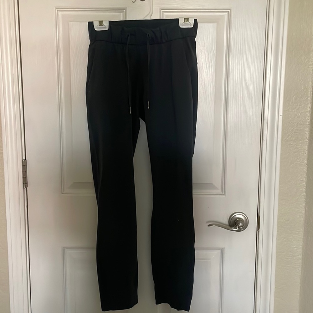 Lululemon On the Fly pants